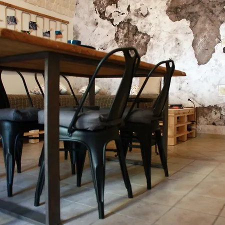 Giramondo Bed and breakfast 3*